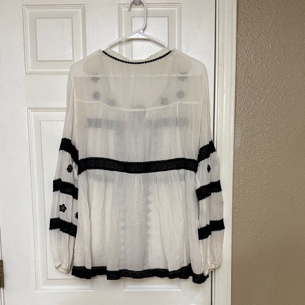 Free People Cream Tunic with Black Lace Trim - Picture 6 of 6